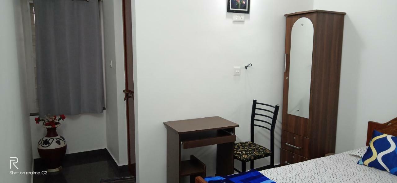 Bethel Residency Hotell Kochi Exteriör bild